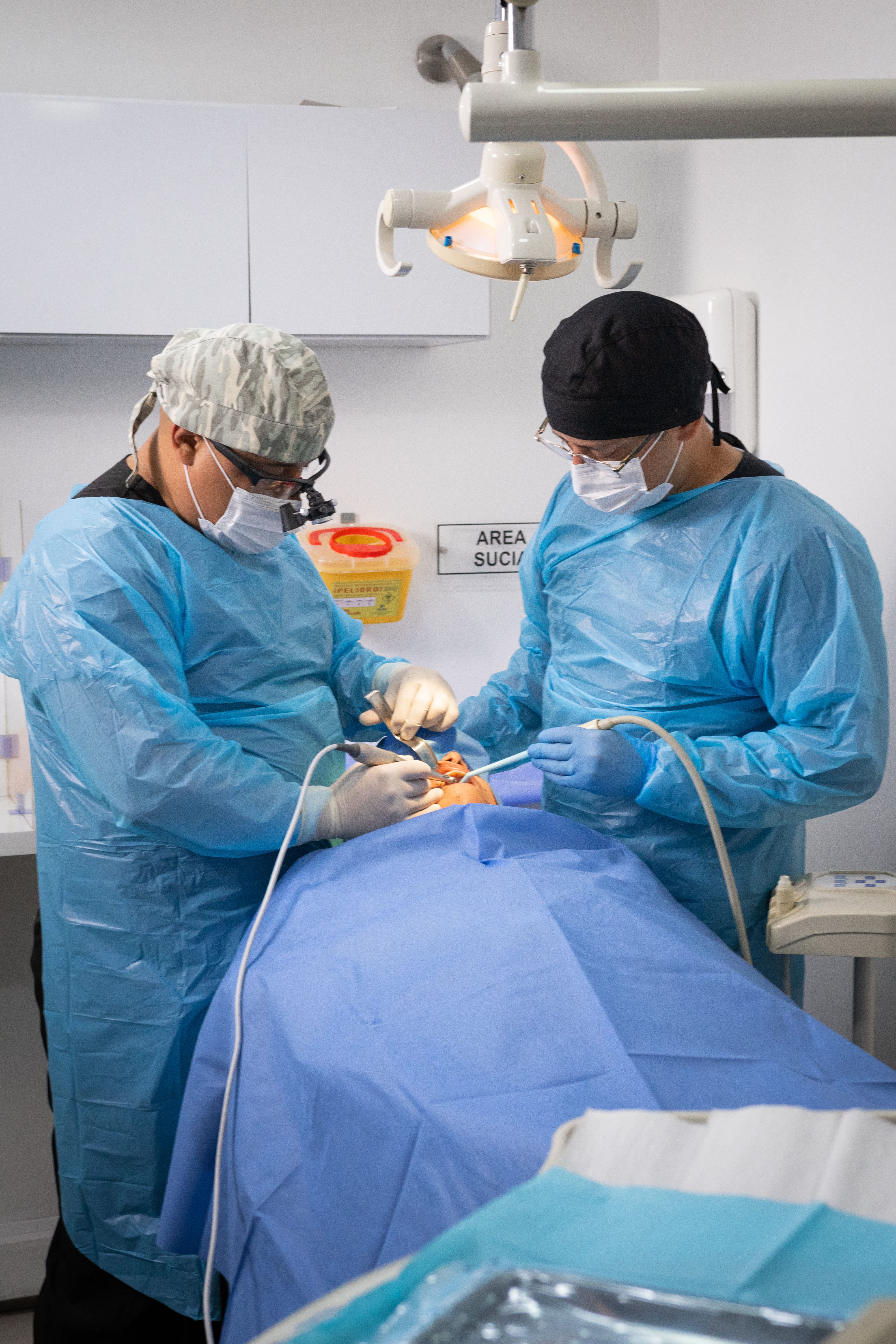 Cirugía e Implantología